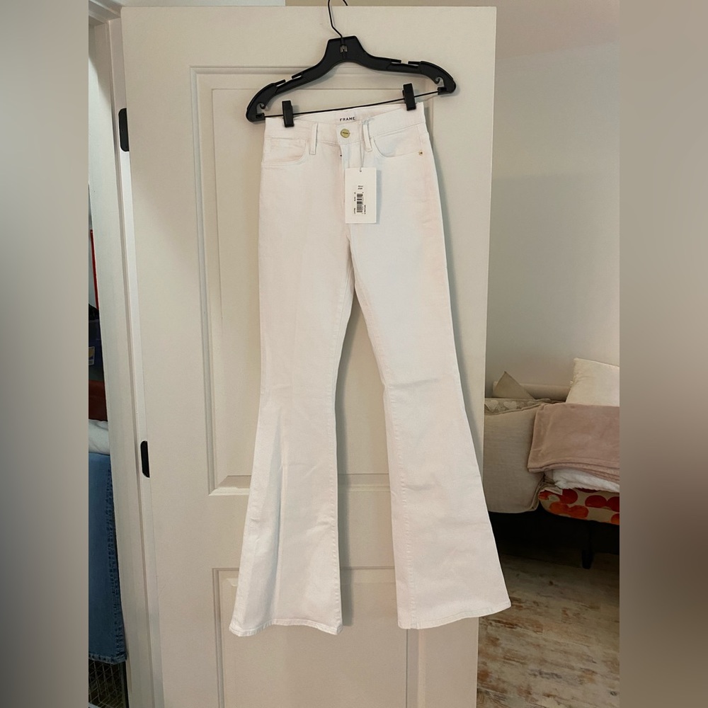 FRAME Brand White Womens Flare Leg Jean NWT Size 25